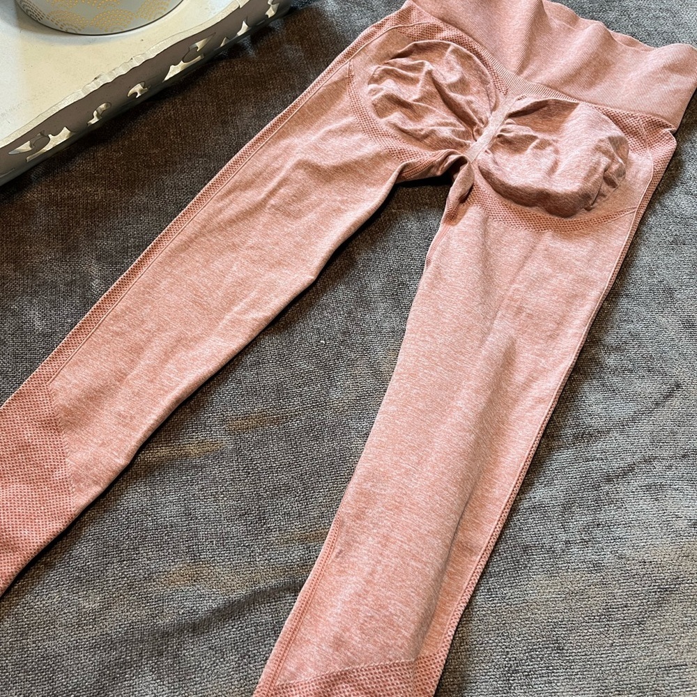 Women’s Seamless Butt Leggings, Scrunch Booty Contour Leggings - Size Small - Picture 2 of 5